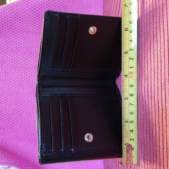 Danier Black Leather Wallet Casino Rama Logo - Picture 3 of 10